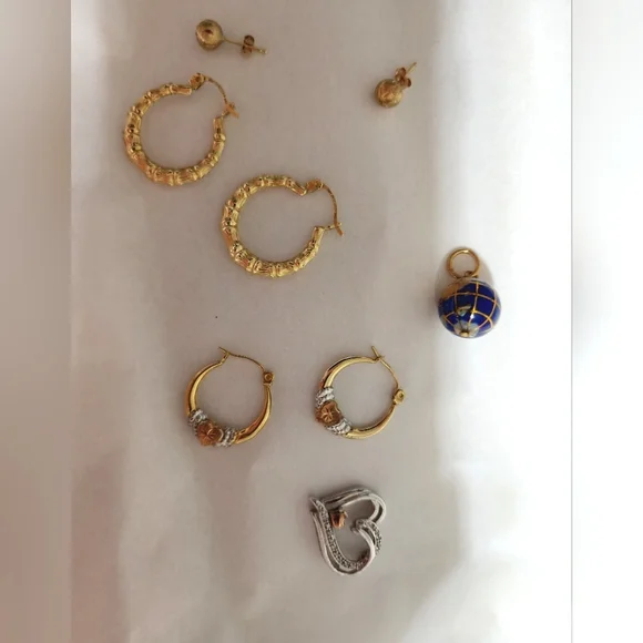 Genuine Gold Earrings and Pendants. For Sale Individually. - Picture 2 of 7